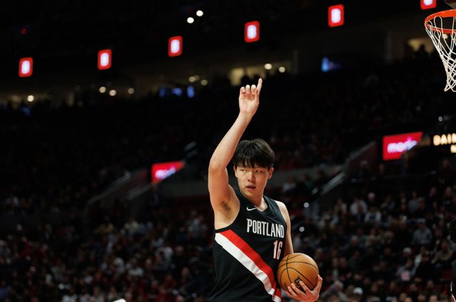 杨瀚森复出助开拓者大胜篮网送8连败