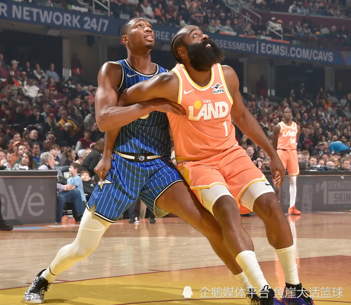 约基奇三双助掘金逼近湖人，太阳惨败火箭跌至