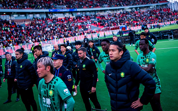 国安双判罚遭足协认定误判 争议判例成焦点