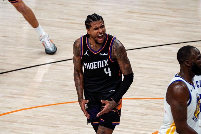 杰伦格林三分平纪录助太阳晋级 勇士惨败成双赢